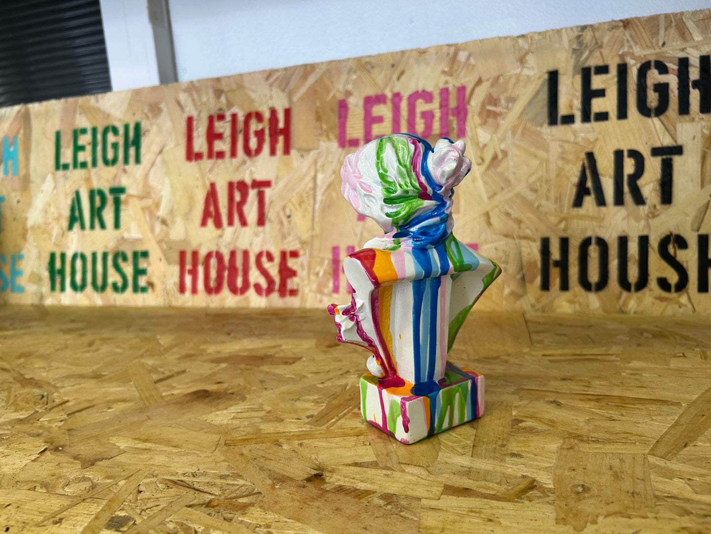 1/1 Colourful Dip Artistic Bust Sculpture 28cm (Copy)