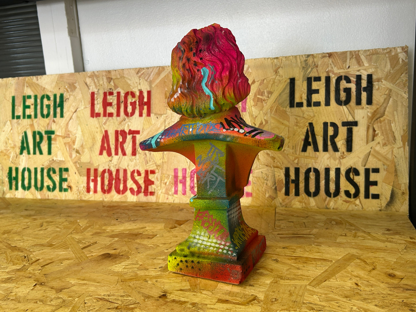 1/1 Colourful Dip Artistic Bust Sculpture 28cm