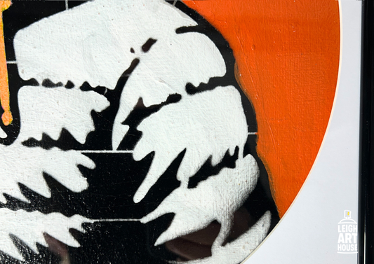 Puffer Pigeon - S.Brown 32cm x 32cm