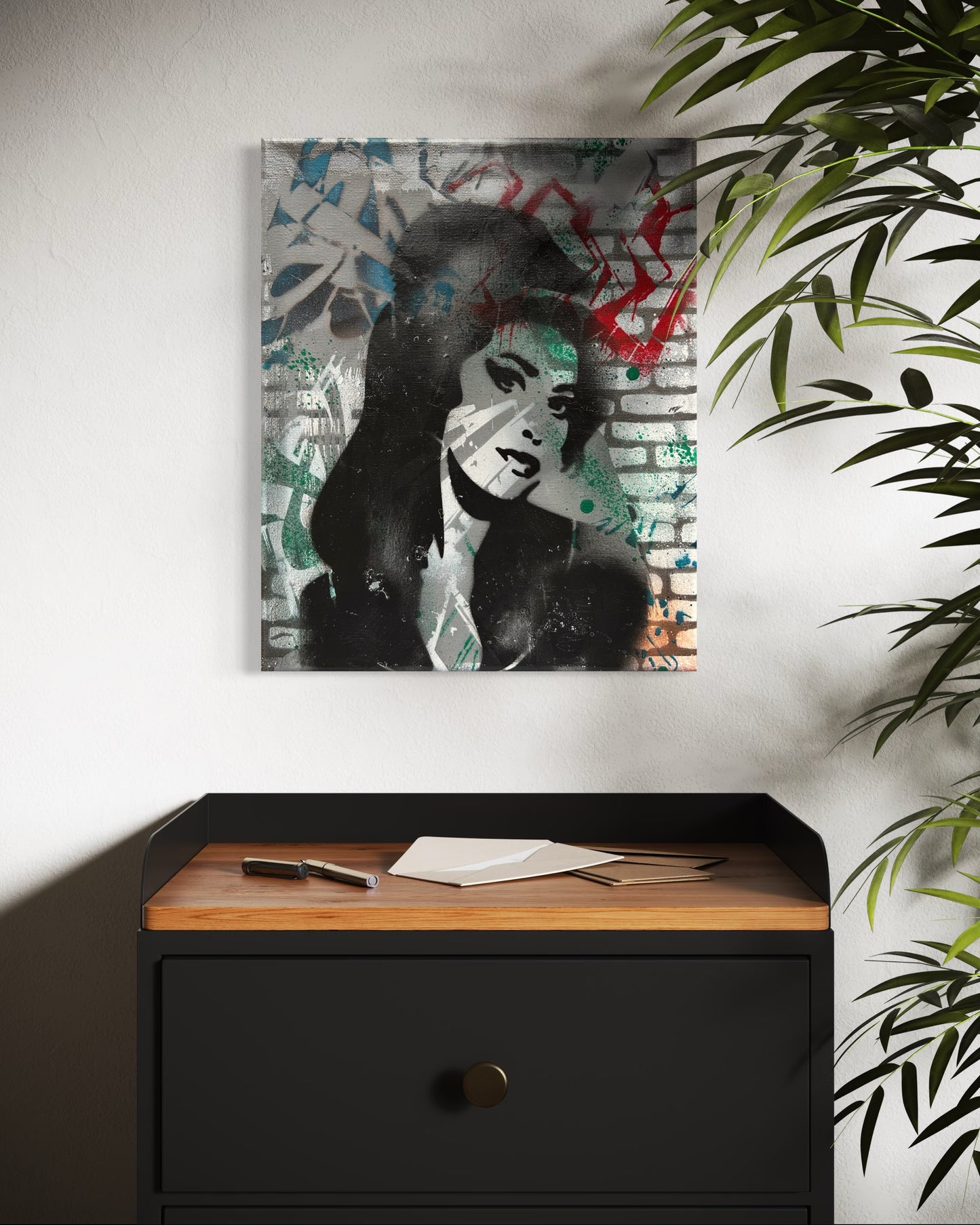 Graffiti Amy Winehouse Portrait Canvas 30cm x 25cm