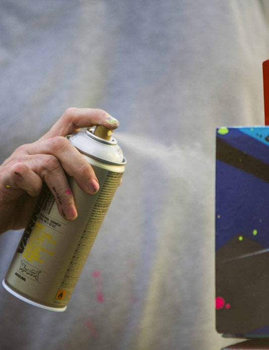 Montana Varnish Spray Can 400ml - Semi Gloss Varnish